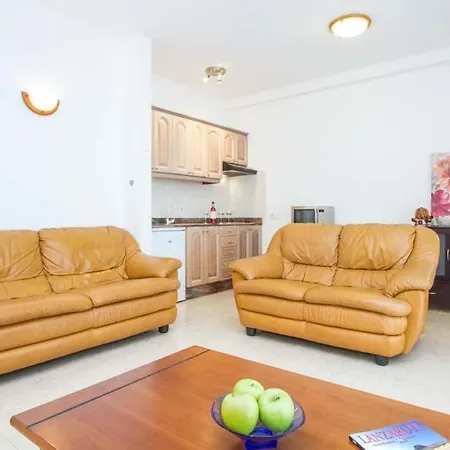 Puerto Del Carmen Sleeps 10 Pool Air Con Wifi * Puerto del Carmen (Lanzarote)